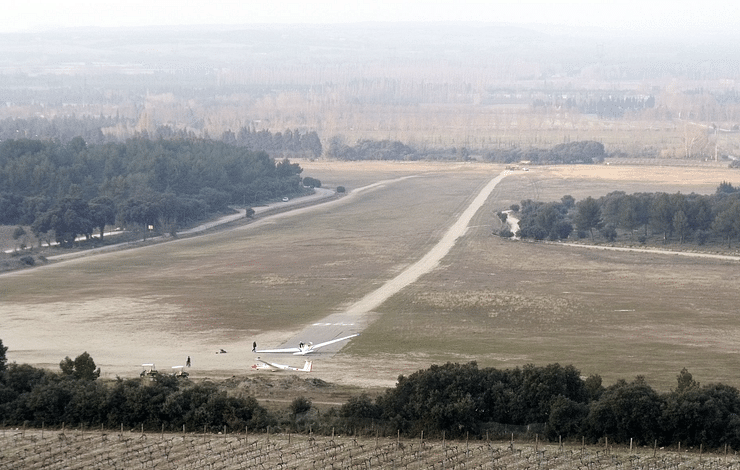 Aérodrome du Mazet de Romanin