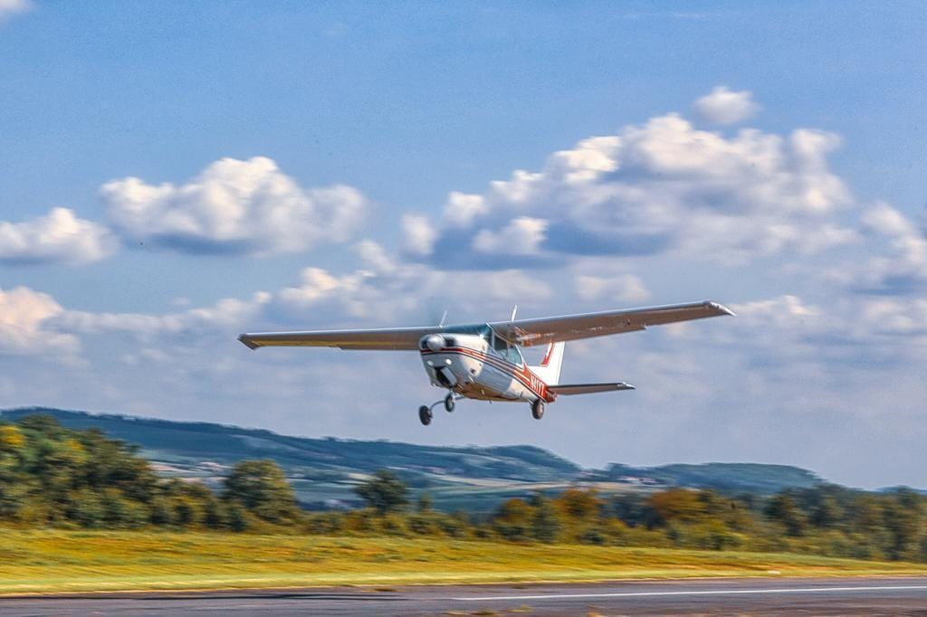 Cessna C210N