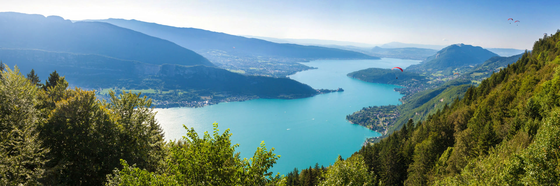 Cap sur Annecy : Envolez-vous vers la Perle des Alpes