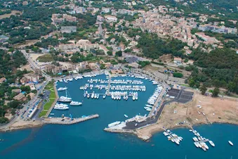 Ville et port de PROPRIANO