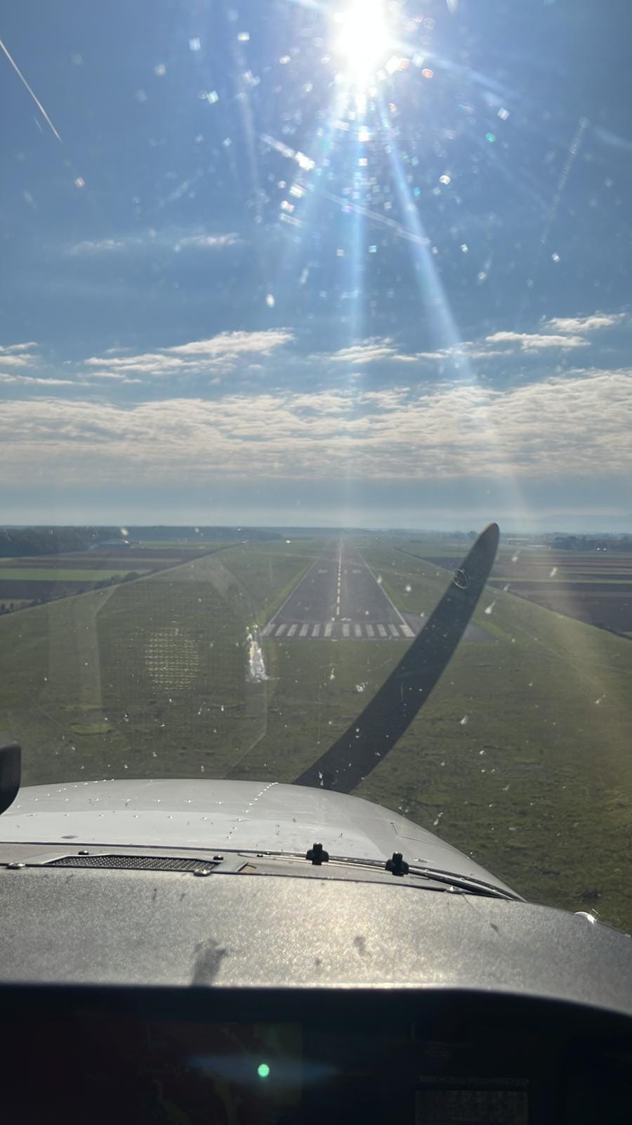 Kurzer Endanflug Piste 14 in Marburg (LJMB).