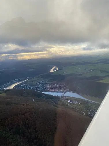 Flug entlang der Mosel