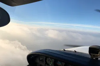 Lausanne und zurück - den Genfersee im Anflug
