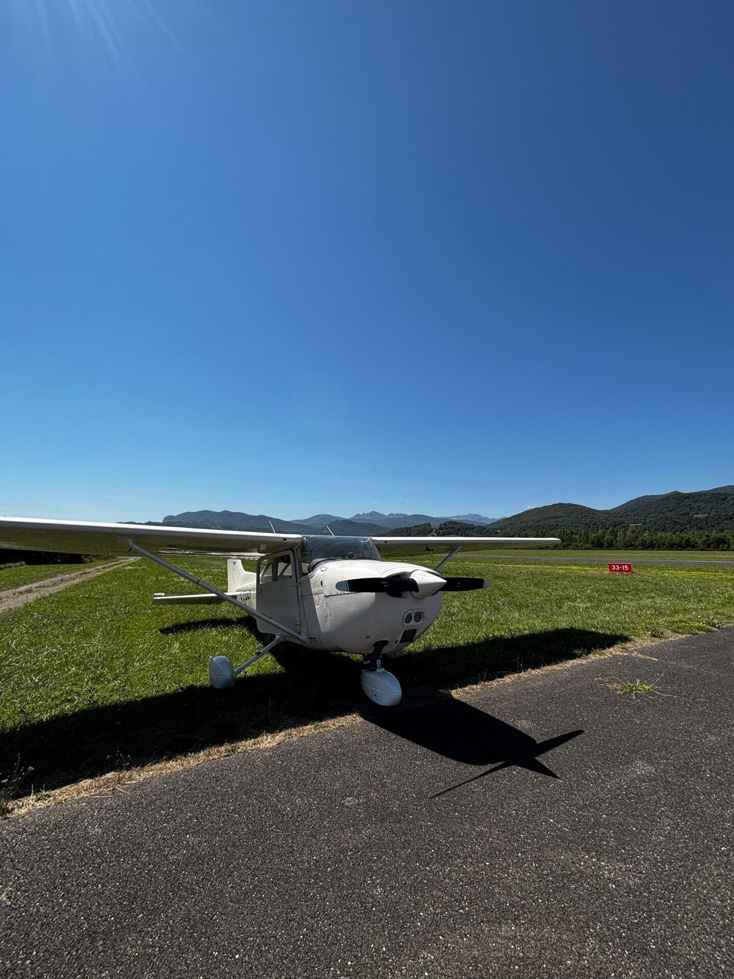 Le Mythique Cessna "Hotel Tango" d'un peu plus loin