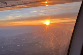 Vol au coucher du soleil dans la région Stephanoise
