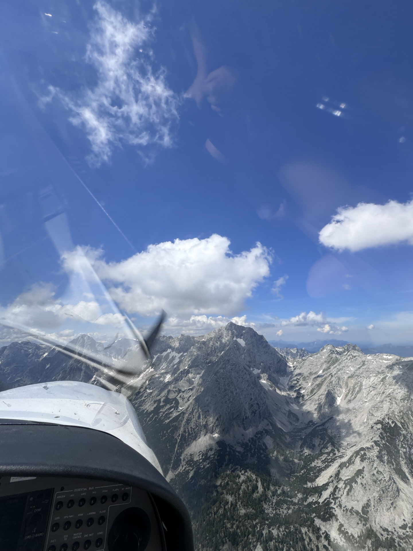Berge und Seeenrundflug, Schönheit Österreichs