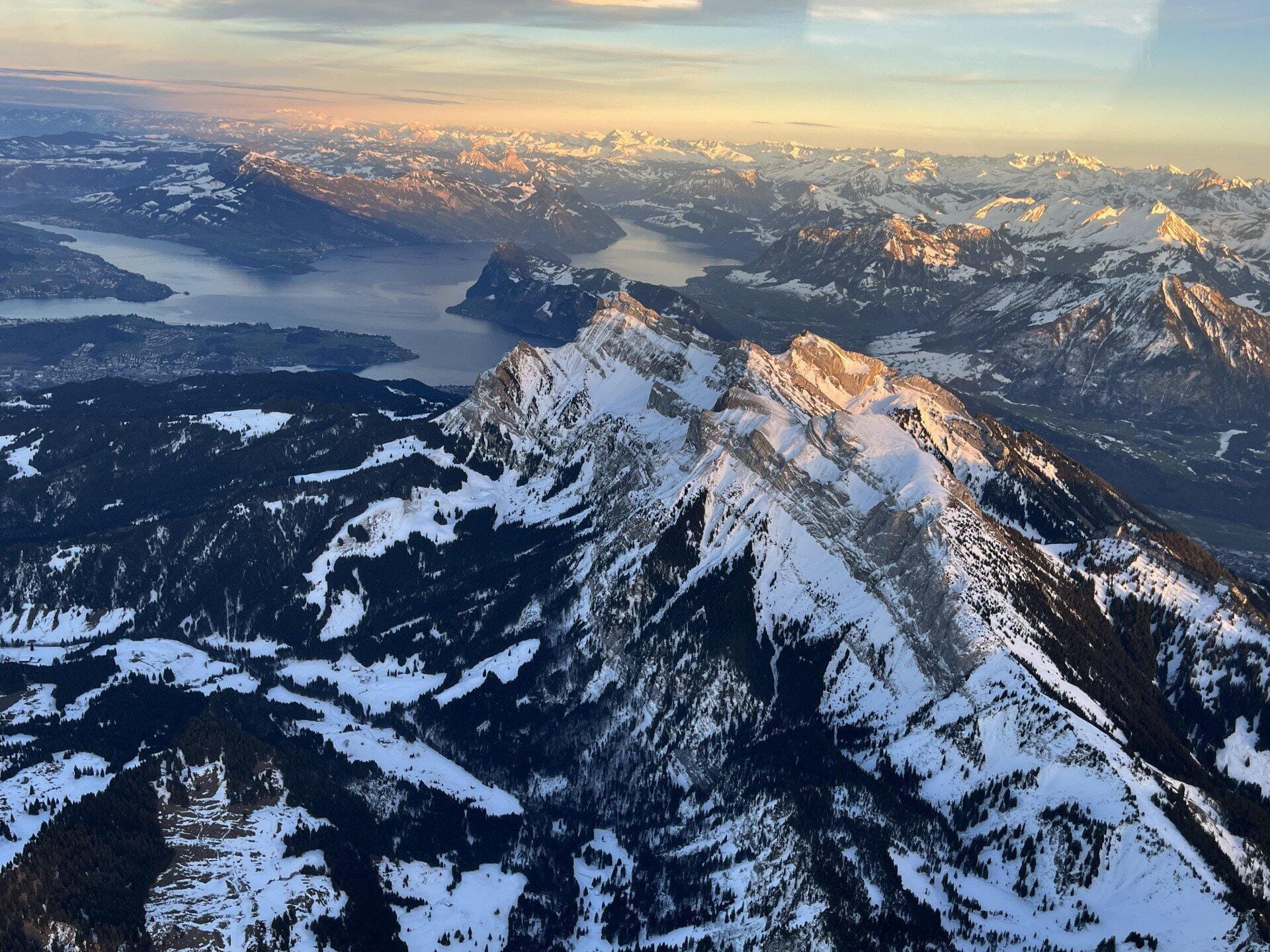 Ah! ⭐ Säntis hautnah – der Geheimtipp unter den Alpenflügen
