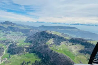 Kleiner Jura-Flug mit Aufenthalt am Bergrestaurant