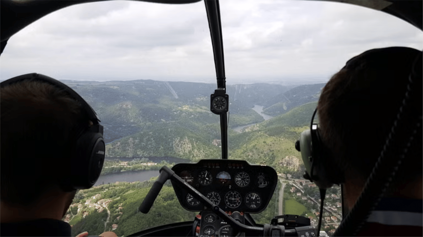 Vol d'initiation en hélicoptère | 1 élève et 2 passagers