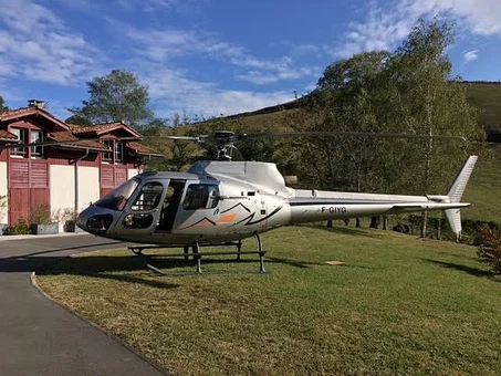 ECUREUIL AS350 : location hélicoptère privé - AEROAFFAIRES