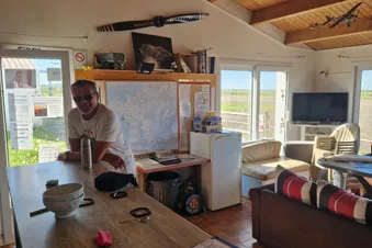 Le bar de l'aéroclub de l'île d'Yeu