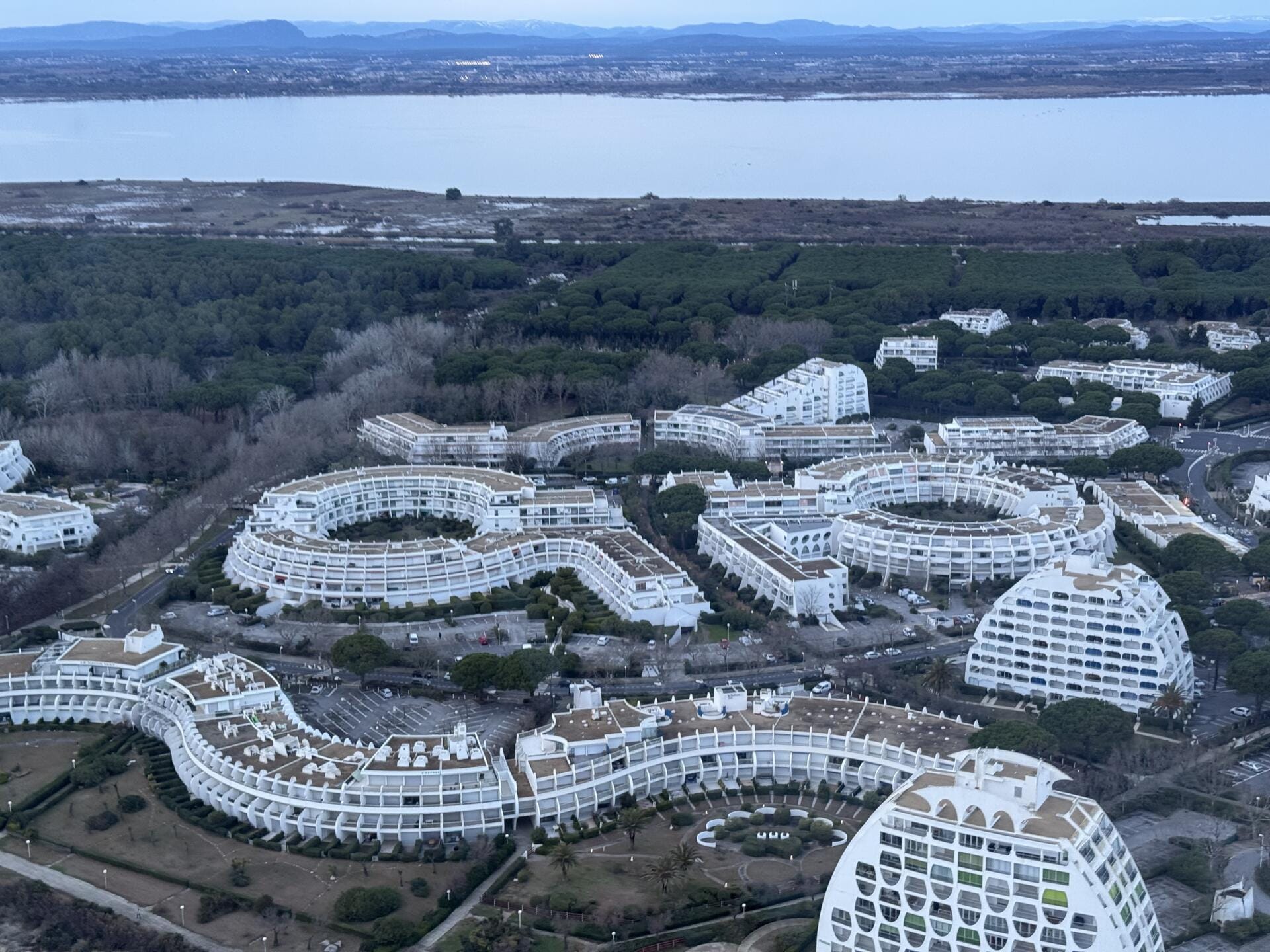 Balade aérienne Montpellier, plage et Camargue