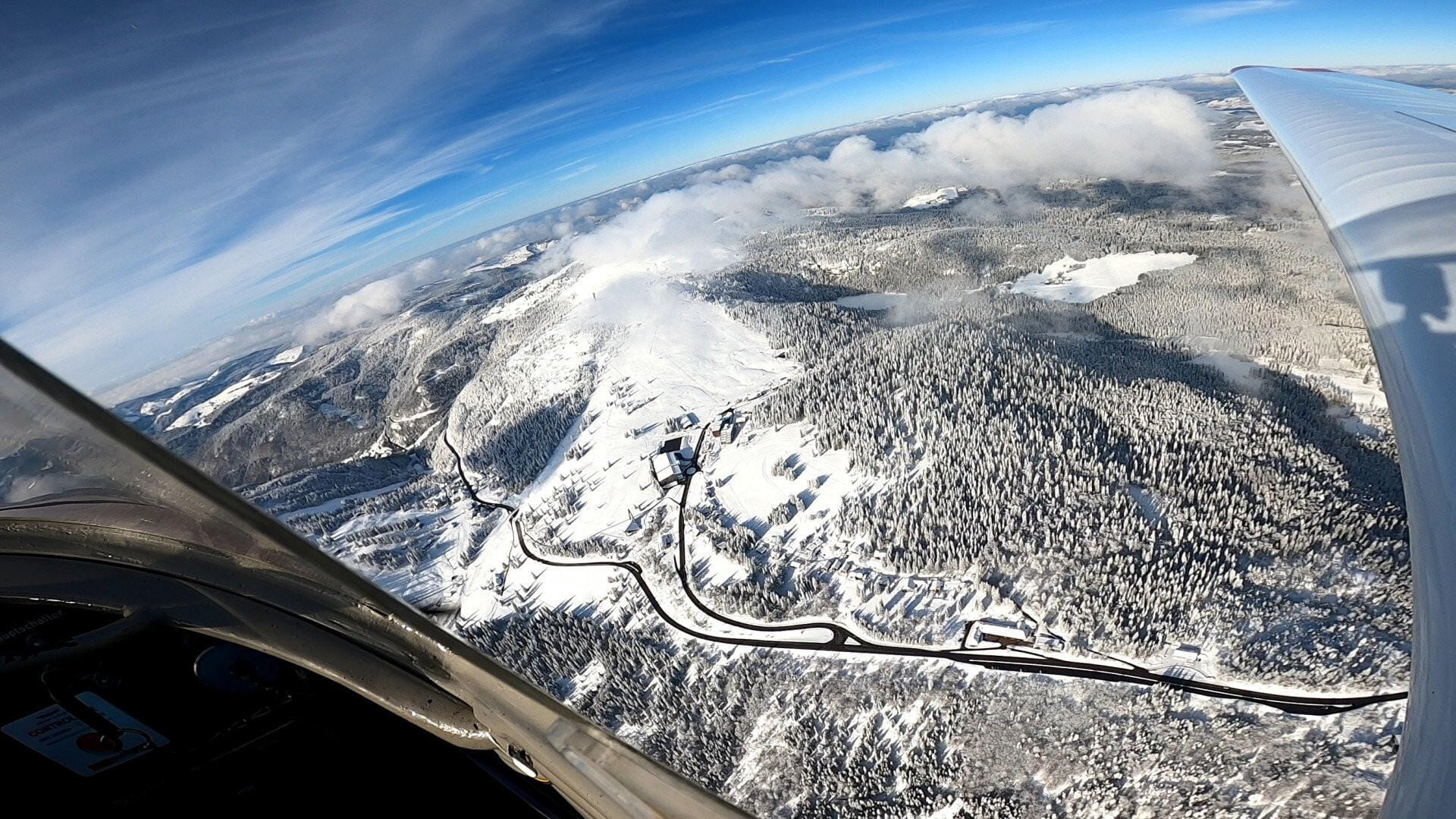 Schwarzwaldrundflug Titisee, Feldberg, Schluchsee
