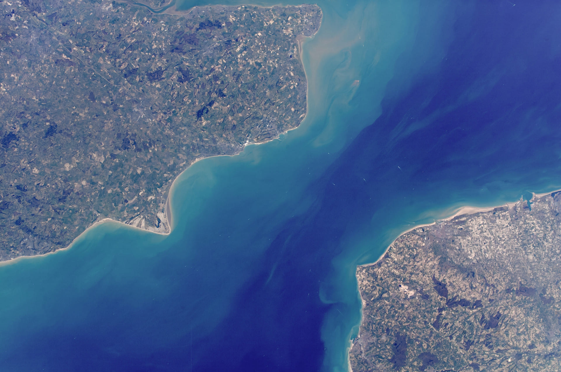 Day or overnight to explore the Champagne Region of France