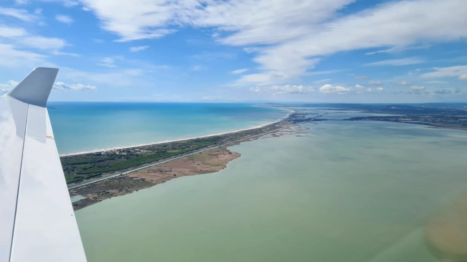 Balade aérienne de Sète à l'Espiguette