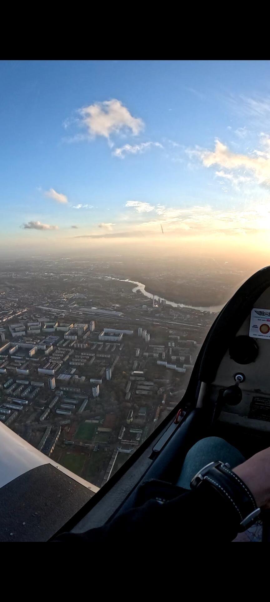 Rundflug über Potsdam, Berlin und den BER