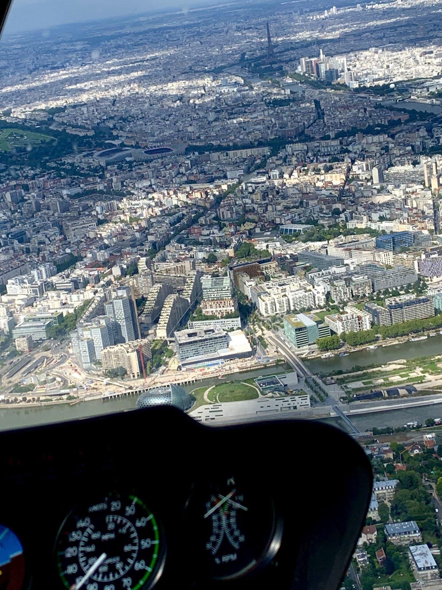 Vol en hélicoptère : Magie aux portes de Paris