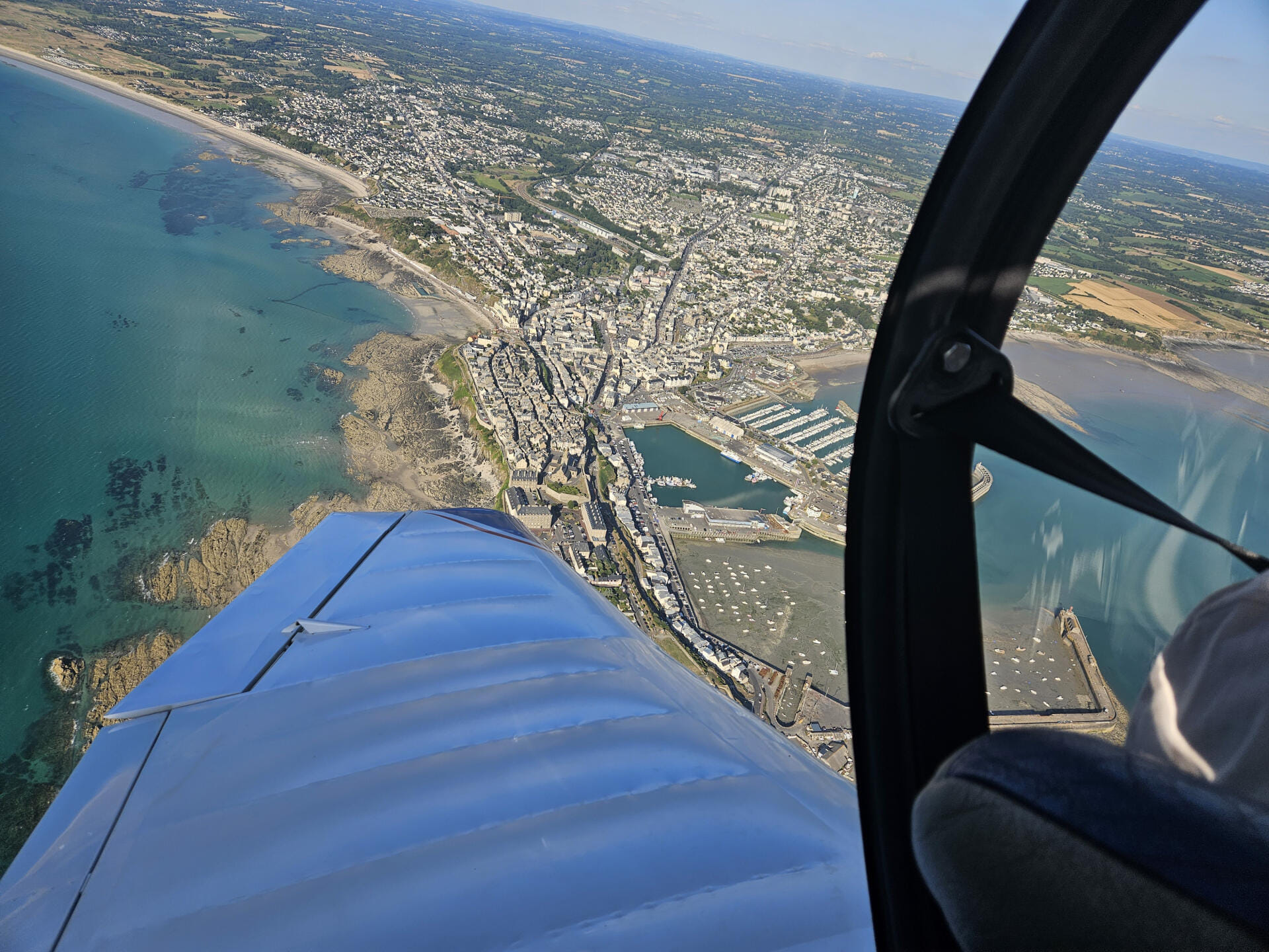 Cap sur Granville avec survol du Mont-Saint-Michel