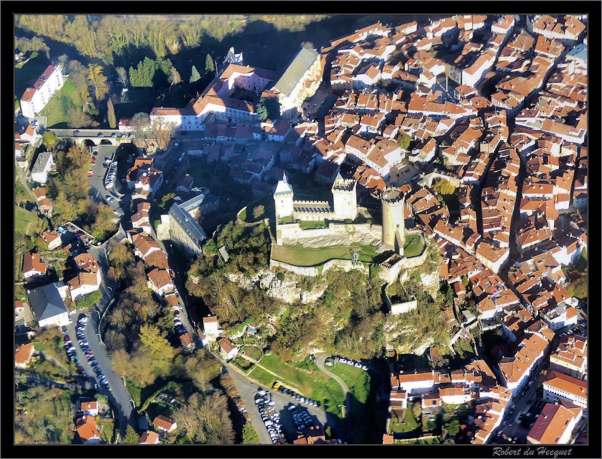 Survol des Châteaux Cathares depuis Toulouse (DR-400)