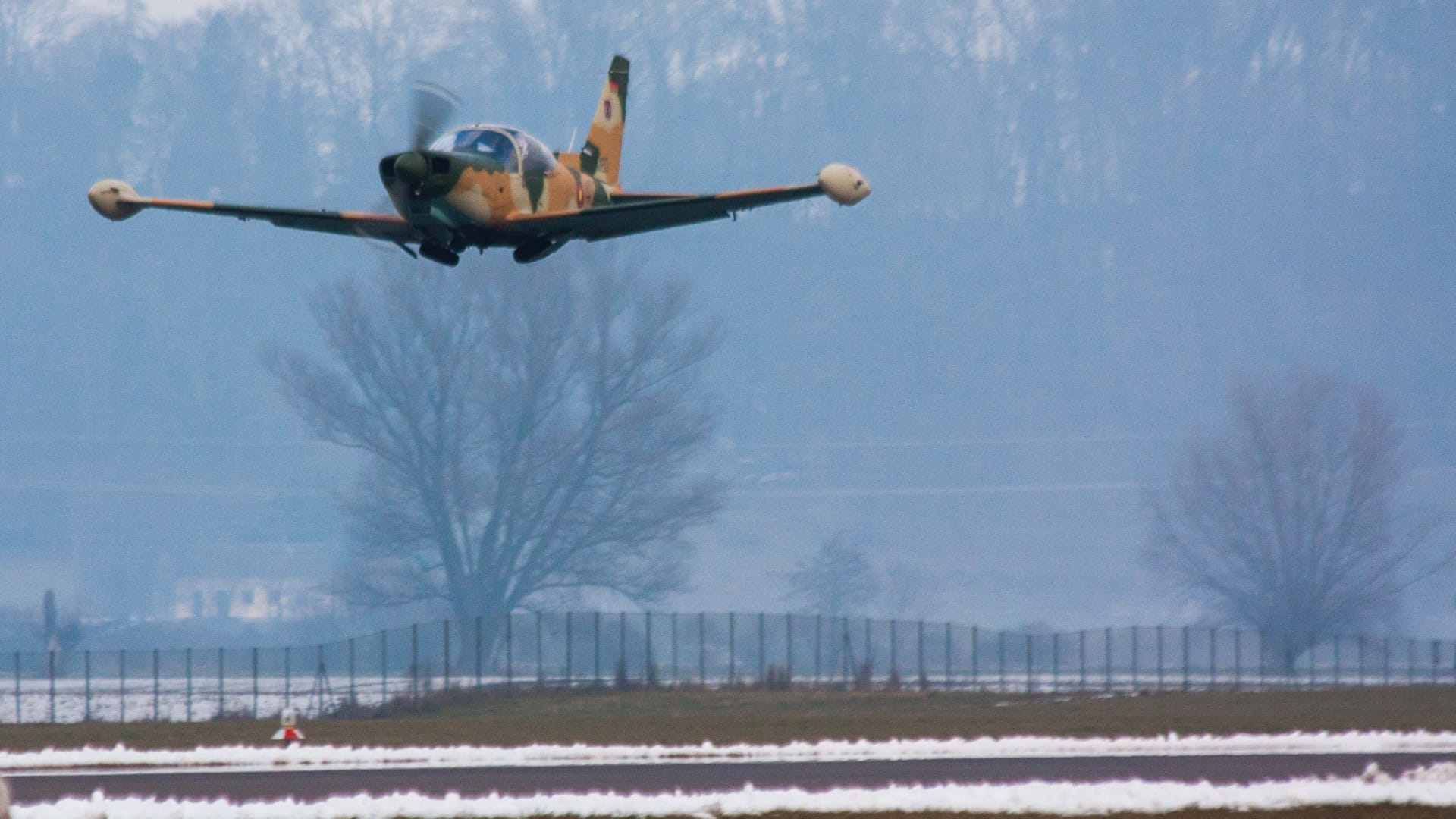 James Bond Marchetti F260 (ex-Airforce)