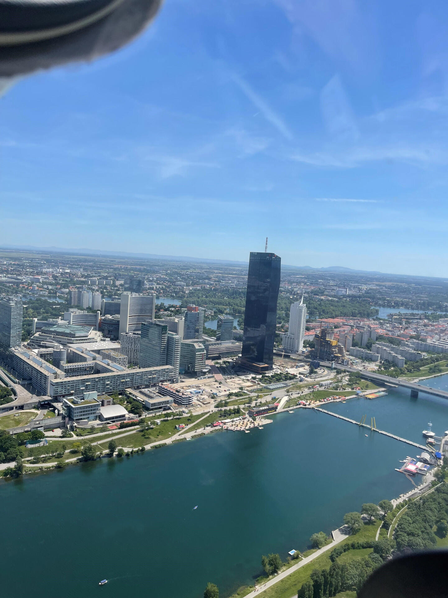 Uno City, DC Tower, etc.