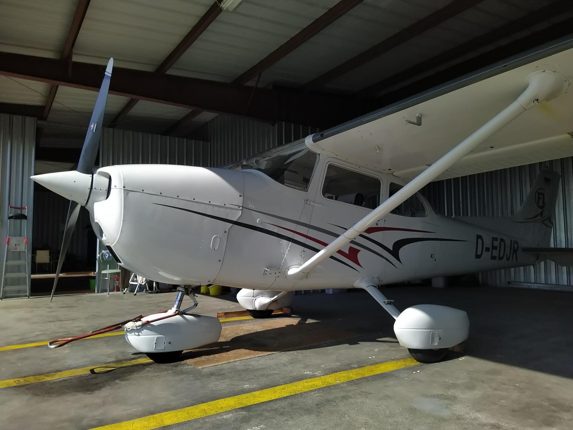 "JR" bevor es losgeht