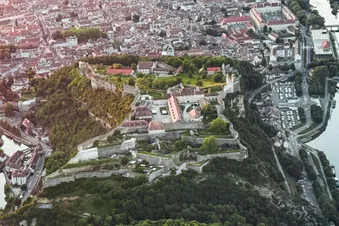 Vue aérienne de la citadelle de Besançon