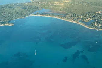 Survol - Corse du sud / Mer et montagne