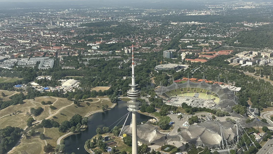 Rundflug über München und Umgebung