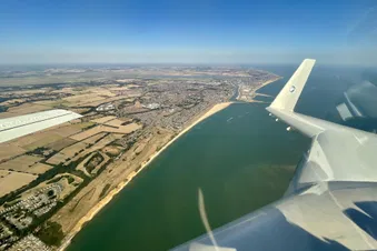 Join me on a sightseeing flight!