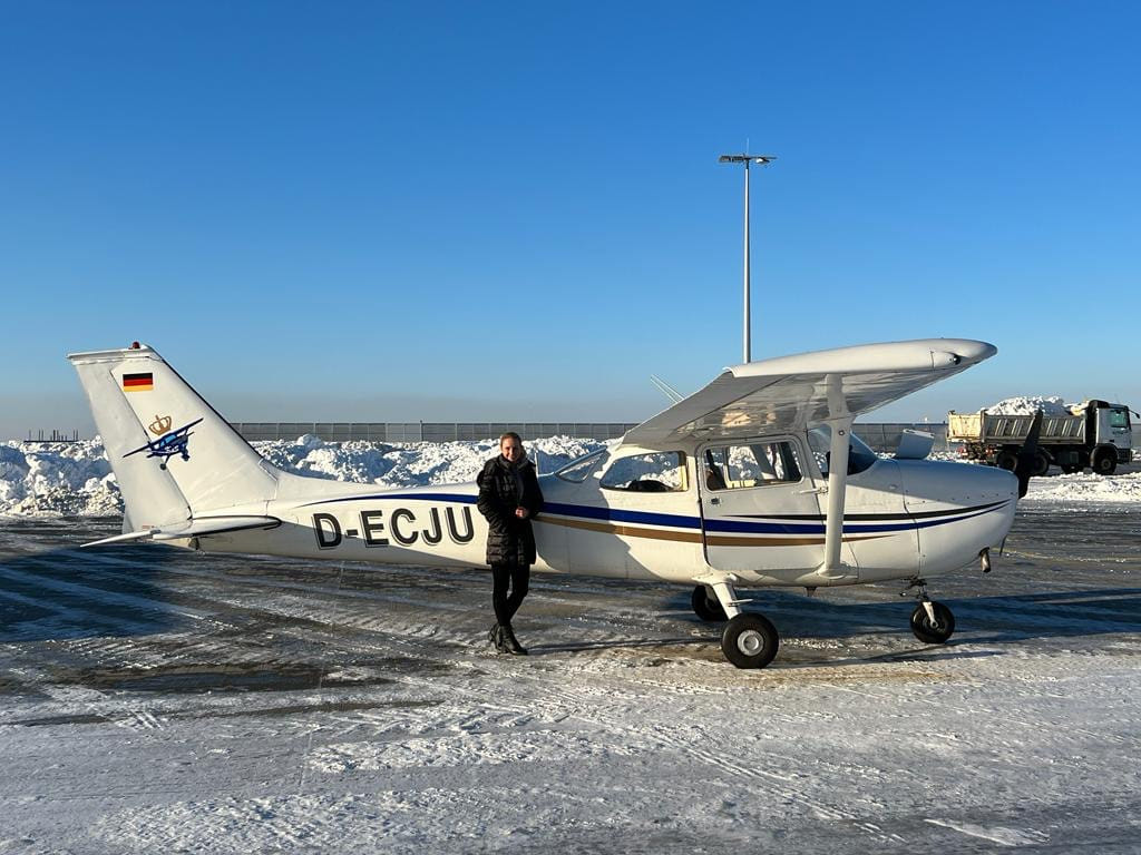 Me in front of the JU at Apron Dresden Airport