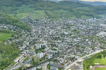 Rundflug mit Zwischenhalt im Bergrestaurant