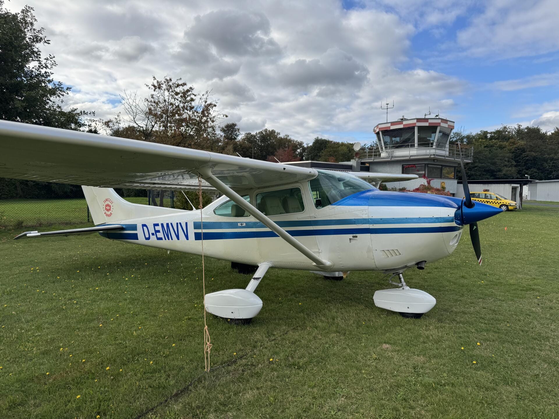 Cessna 182Q PFM3200