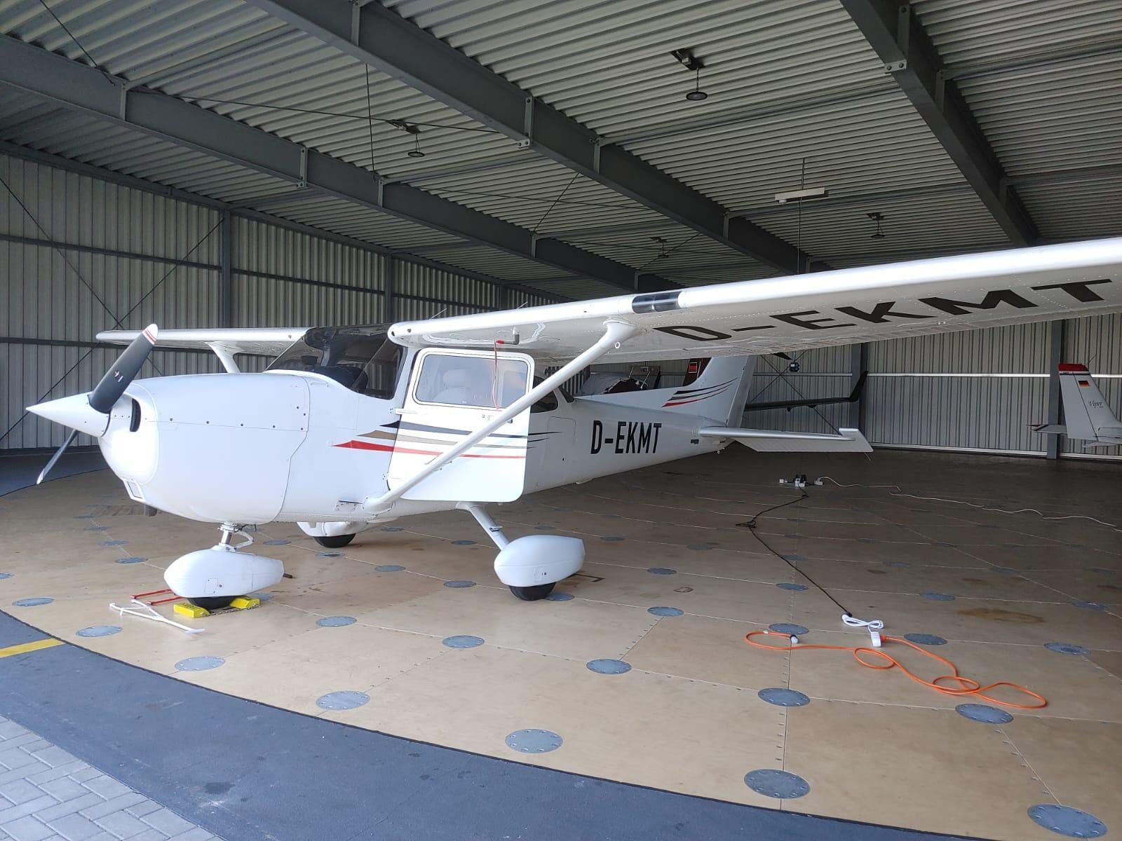 Cessna 172 R
