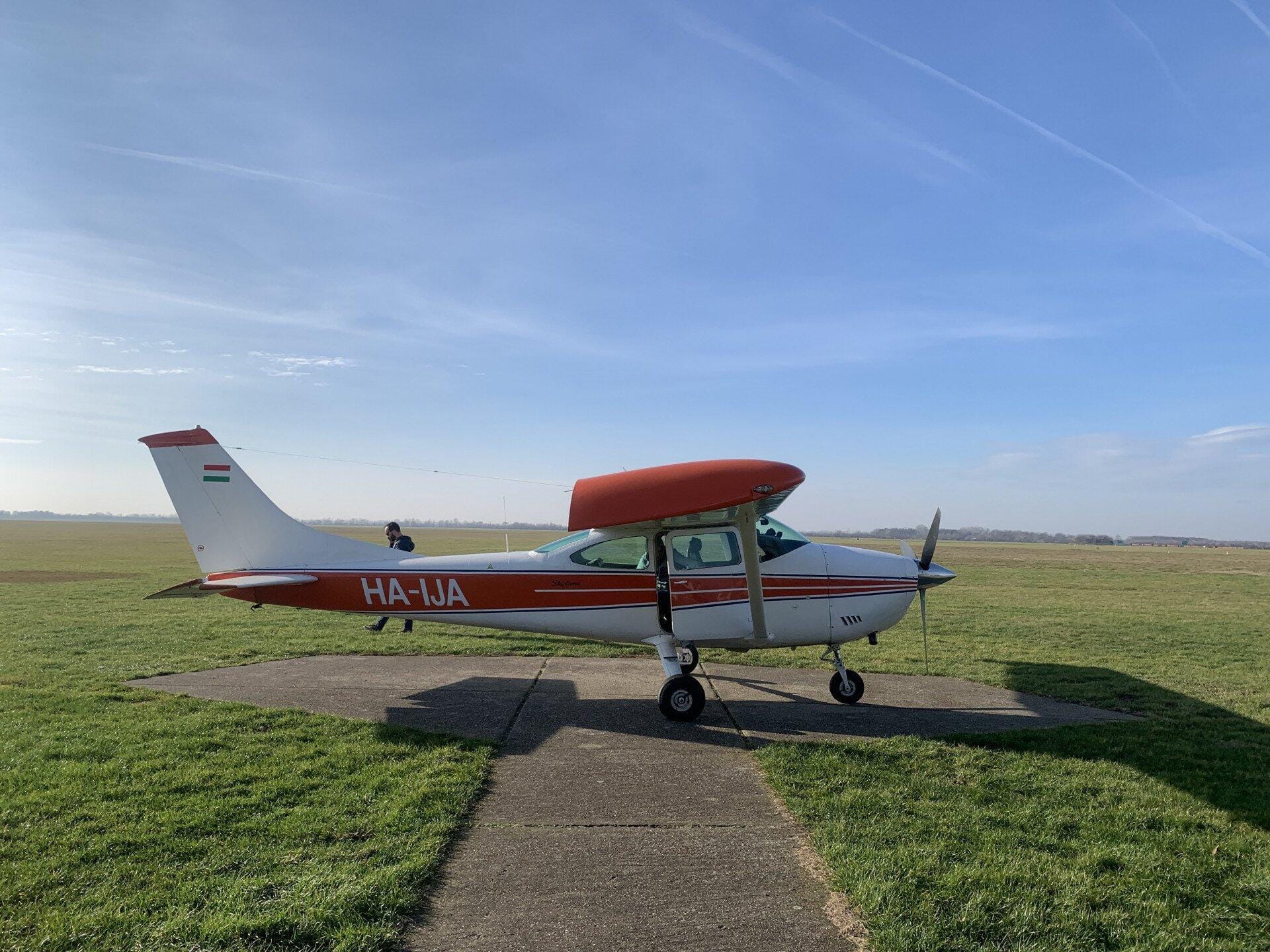 Cessna 182