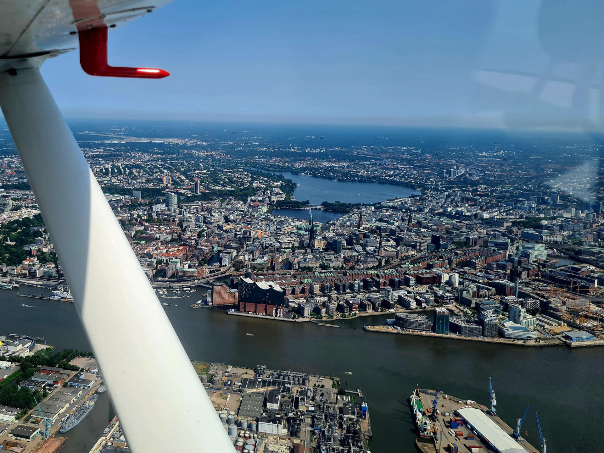 Blick auf die Elbphilharmonie