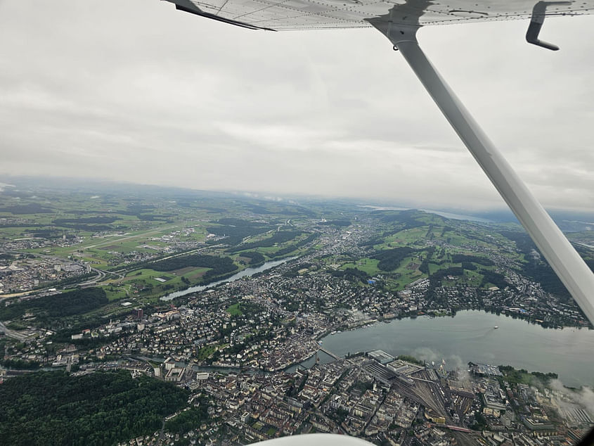 Erlebnisflug zur <<Flying-Beach>> in Wangen-Lachen