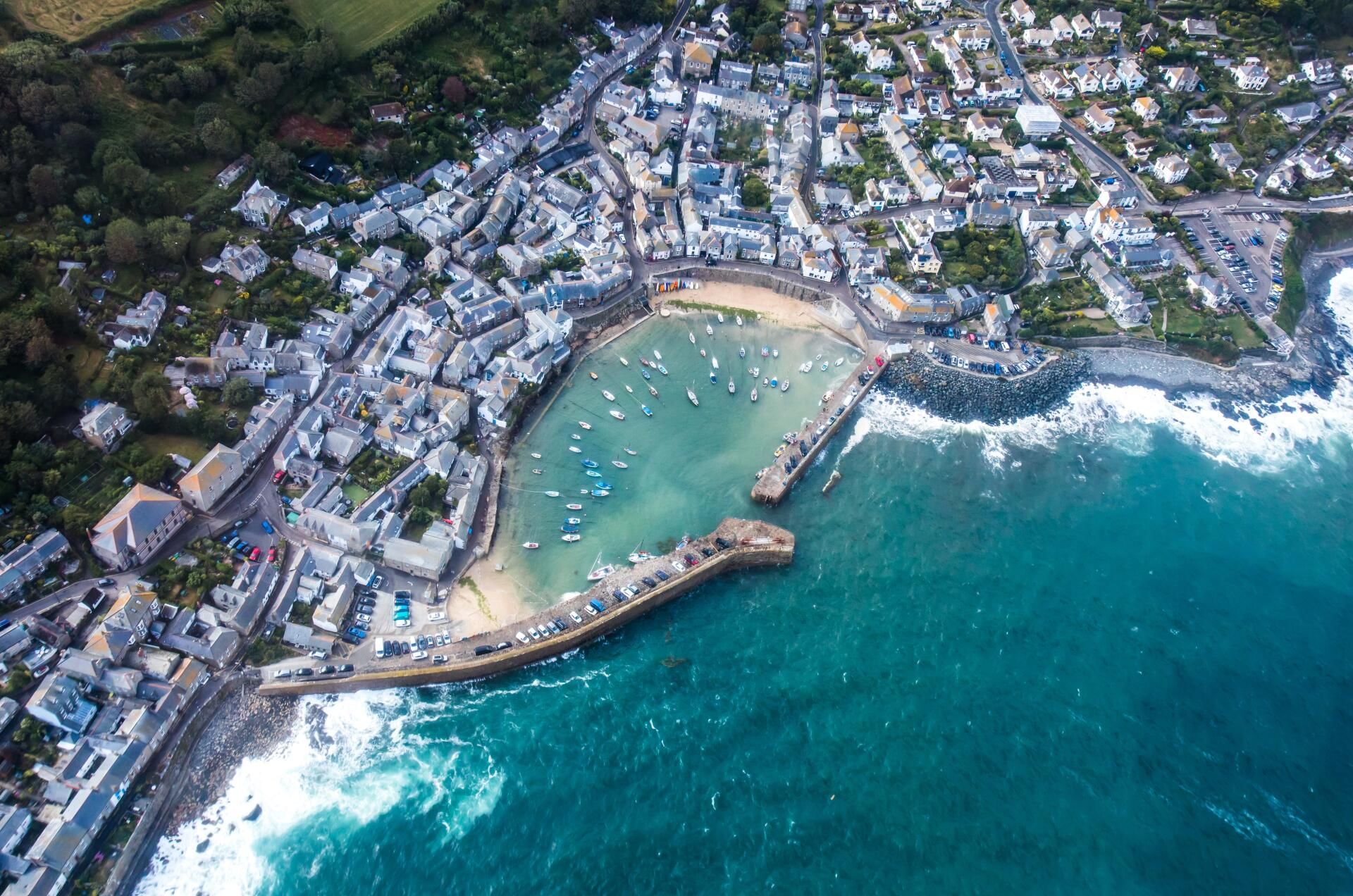 10 Minute flight over Cornwall