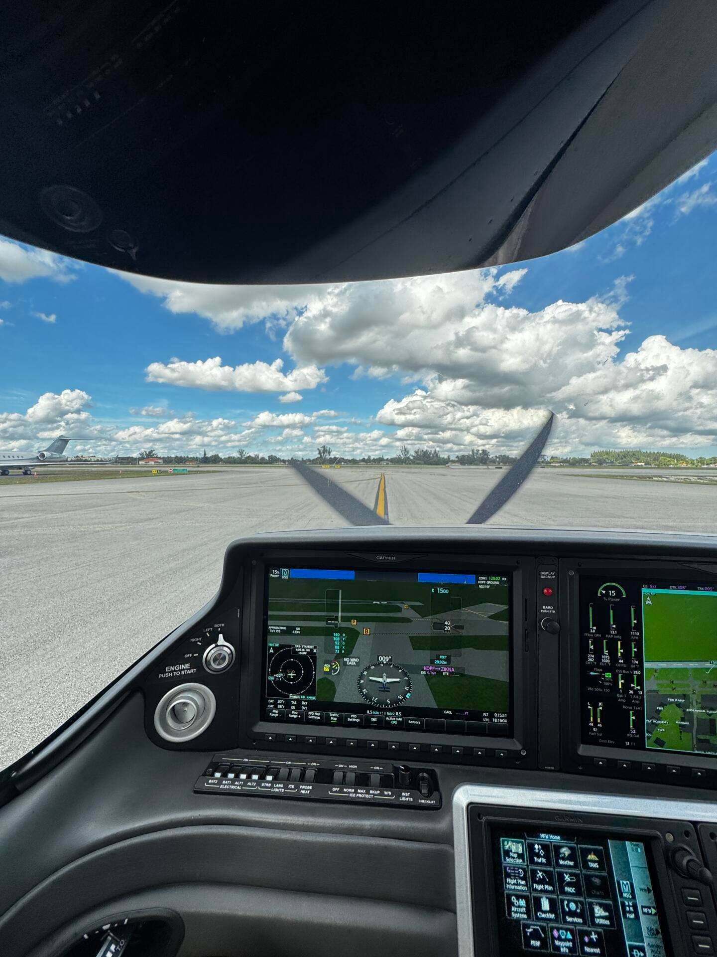 Cirrus SR22 T