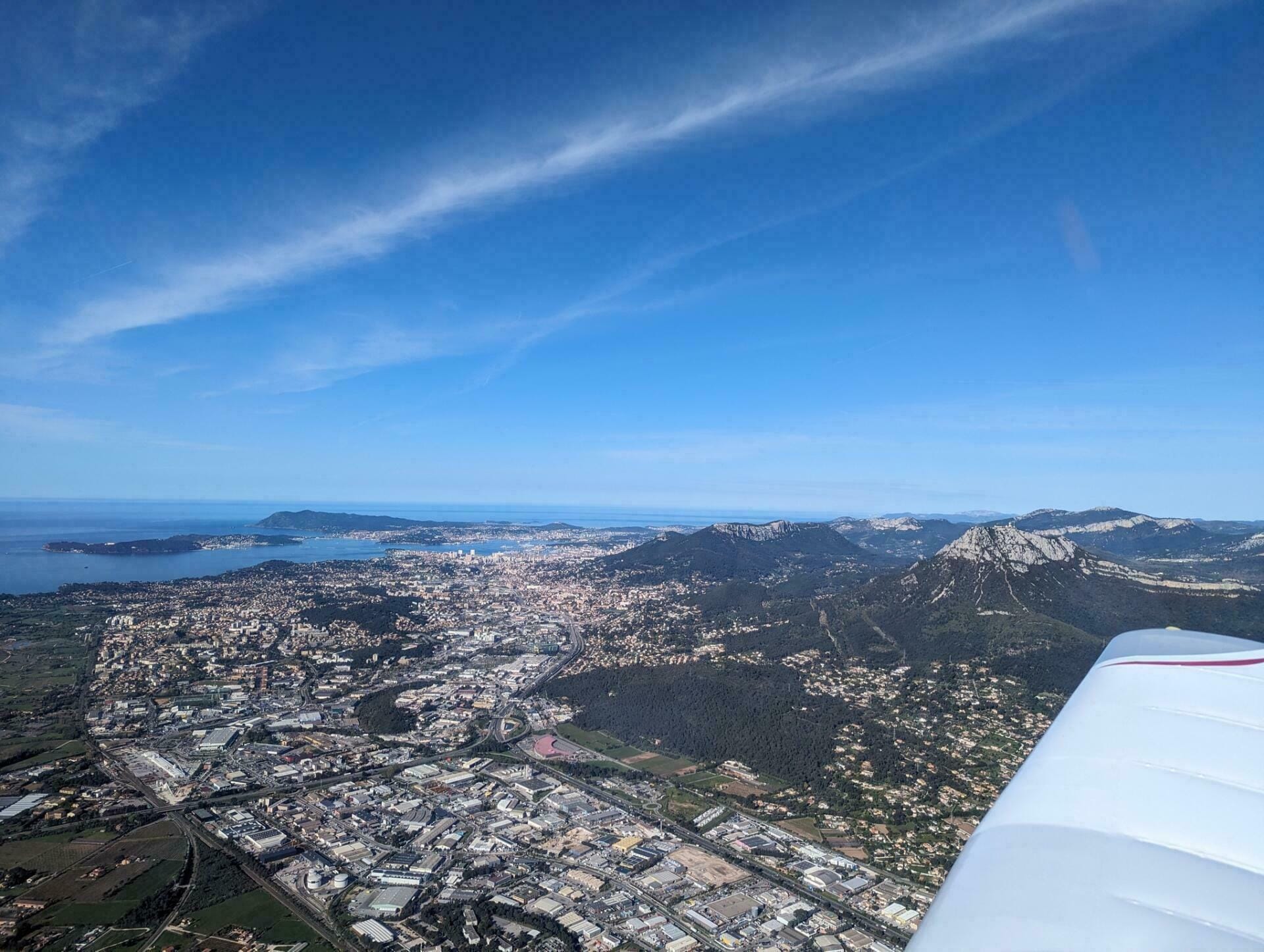 Vue panoramique du Mont Coudon, de La Garde, La-Valette-du-Var Rade de Toulon Mont Faron