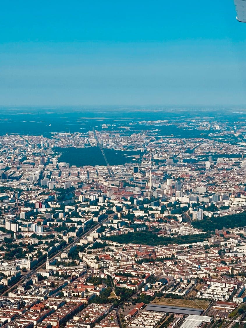kurzfristig Verfügbar - Rundflug Berlin ca. 60min