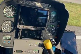 Cockpit des Robinson R44