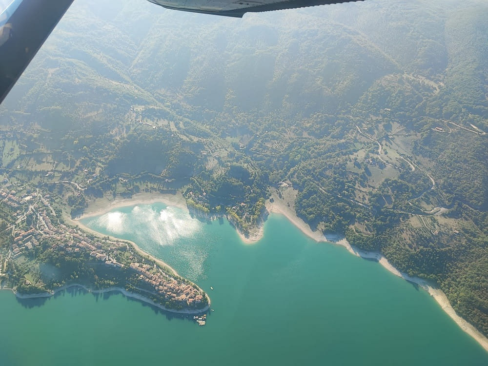 Colle di Tora town on the shores of Turano lake