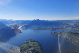 Rundflug über Luzern, Vierwaldstättersee und Zugersee