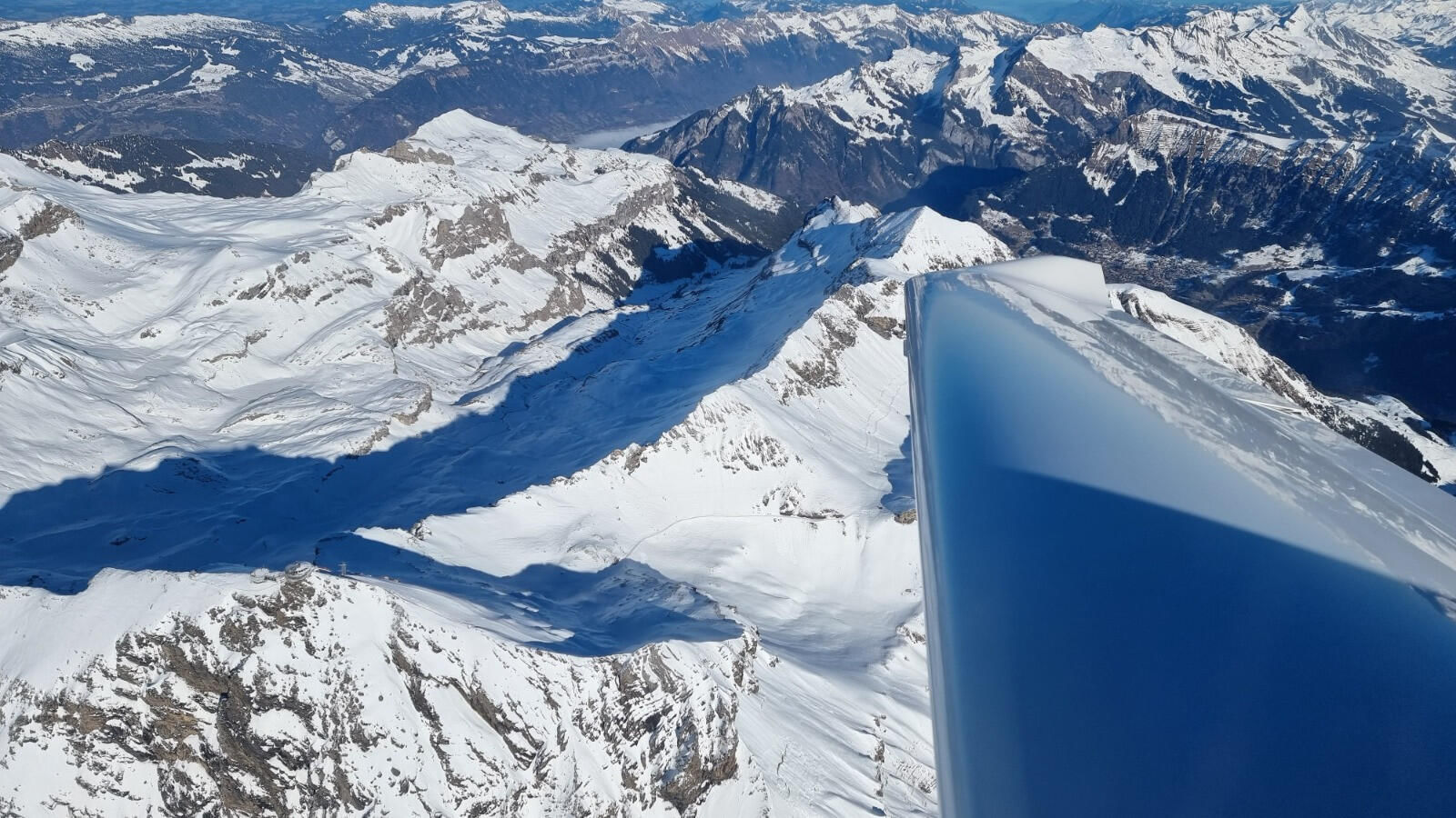 Rundflug ab Basel zum Eiger, Mönch und Jungfraujoch