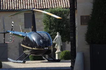 Découverte des châteaux du Medoc en hélicoptère 🍷