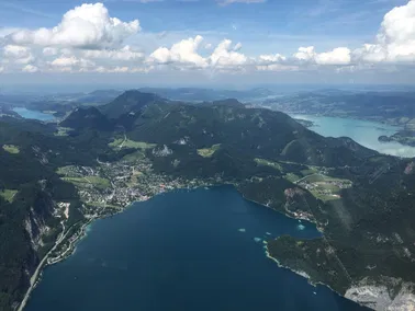 Rundflug über die Salzkammergutseen für 2 Personen