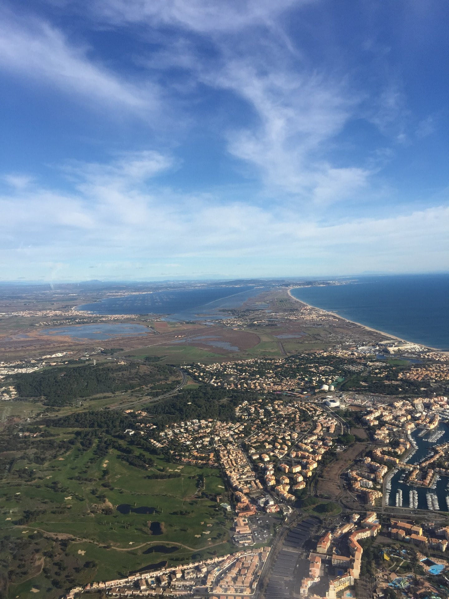 Balade aérienne de Montpellier au Cap d’Agde par la côte