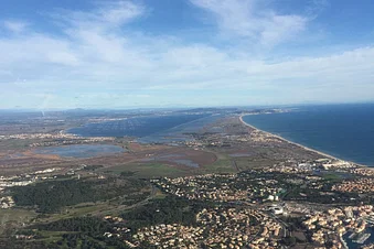 Balade aérienne de Montpellier au Cap d’Agde par la côte