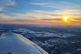 Flexibler Rundflug über Berlin-kurzfristig verfügbar